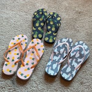 GAP size 7-8 flip flop lot women’s
